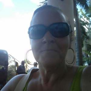 Meet your Posher, Robin